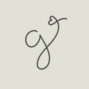 Meet your Posher, Gabriela